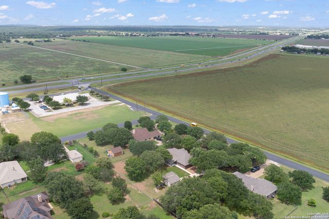 124 County Road 4712, Castroville, TX 78009