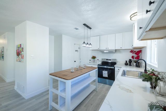 10743 Campana Way, Rancho Cordova, CA 95670