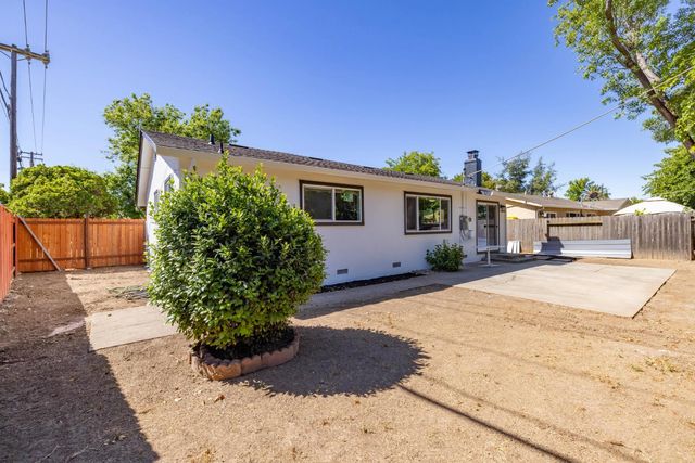 10743 Campana Way, Rancho Cordova, CA 95670