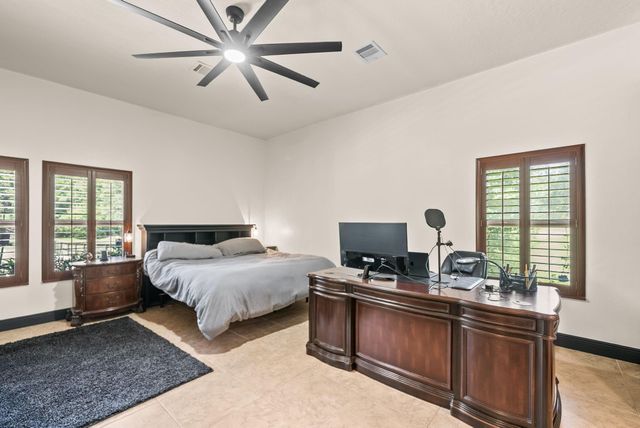 3124 Willow Oak Lane, Sealy, TX 77474
