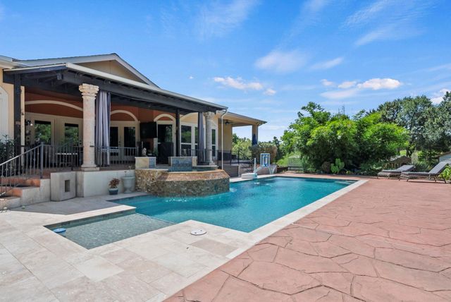 3124 Willow Oak Lane, Sealy, TX 77474