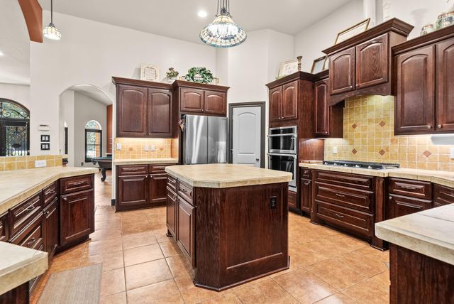 3124 Willow Oak Lane, Sealy, TX 77474