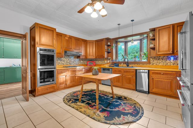 412 E Petty Ln, Winchester, TN 37398