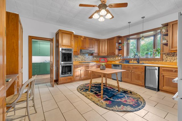 412 E Petty Ln, Winchester, TN 37398