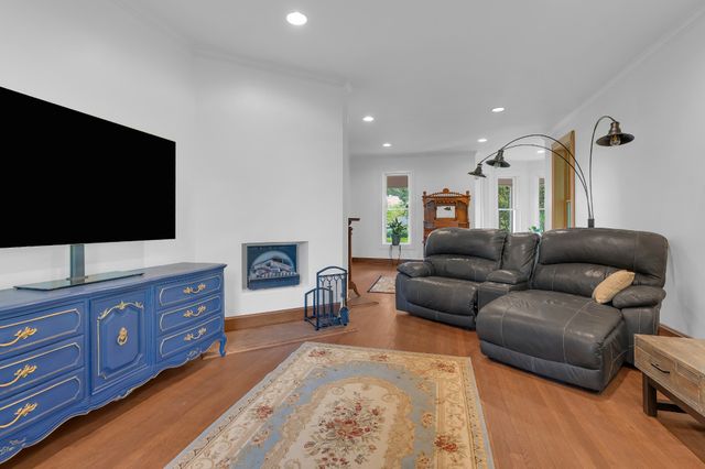 412 E Petty Ln, Winchester, TN 37398