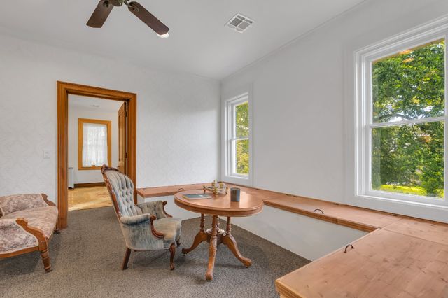 412 E Petty Ln, Winchester, TN 37398