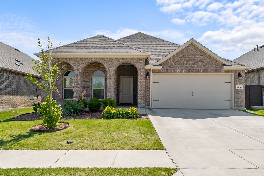 3008 Aransas Avenue, Aubrey, TX 76227