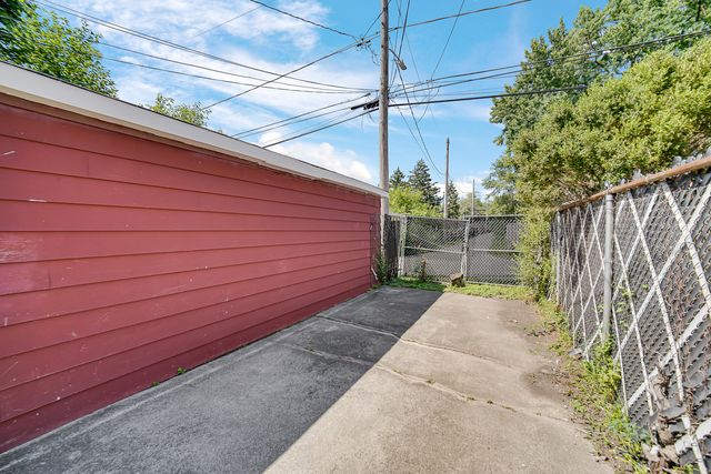 61 W 146th Street, Riverdale, IL 60827