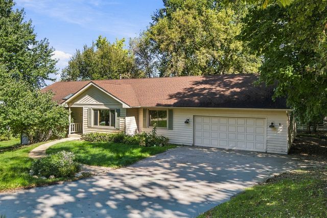 4516 Hillside Court, Crystal Lake, IL 60012
