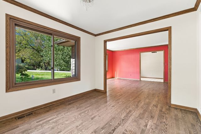 4516 Hillside Court, Crystal Lake, IL 60012
