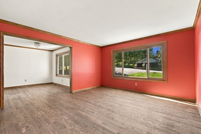 4516 Hillside Court, Crystal Lake, IL 60012
