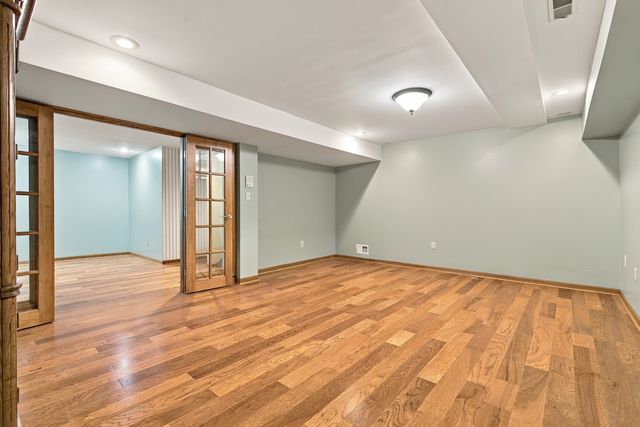 4516 Hillside Court, Crystal Lake, IL 60012