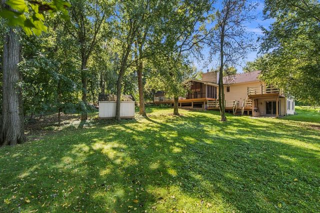 4516 Hillside Court, Crystal Lake, IL 60012