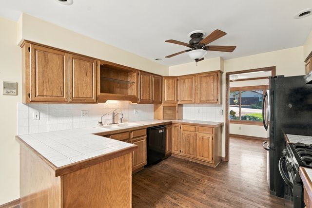 4516 Hillside Court, Crystal Lake, IL 60012