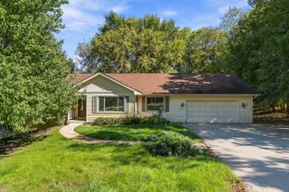 4516 Hillside Court, Crystal Lake, IL 60012