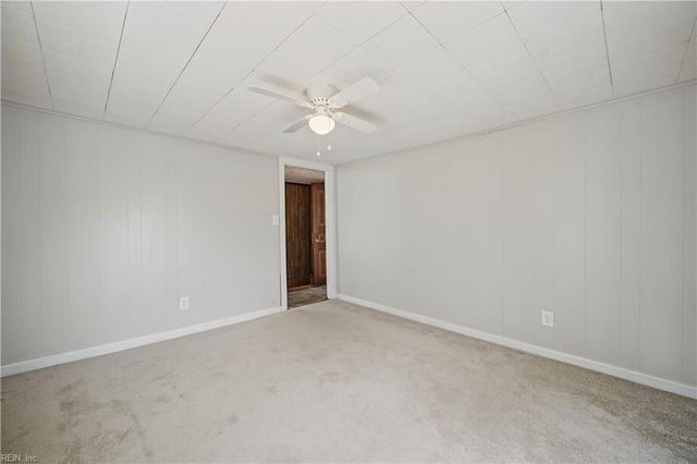 826 Pecan Point Rd RD, Norfolk, VA 23502