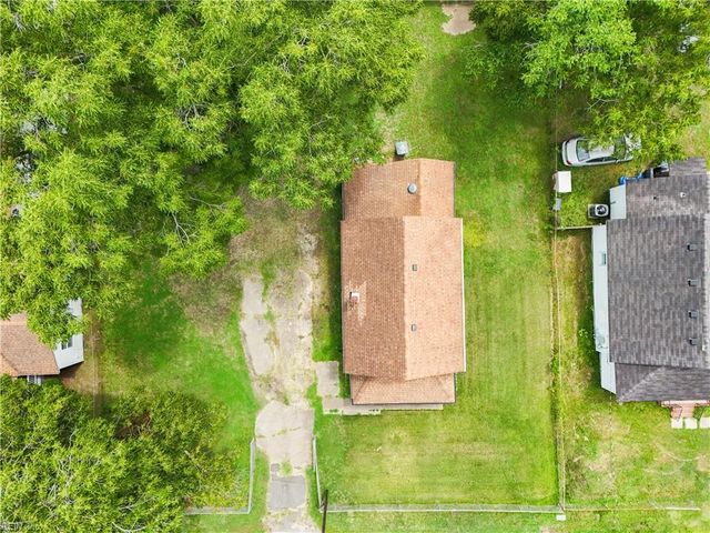 826 Pecan Point Rd RD, Norfolk, VA 23502