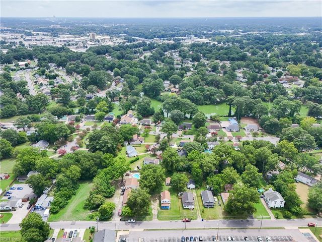 826 Pecan Point Rd RD, Norfolk, VA 23502