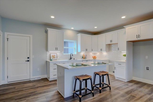 1844 Highway 51, Stoughton, WI 53911