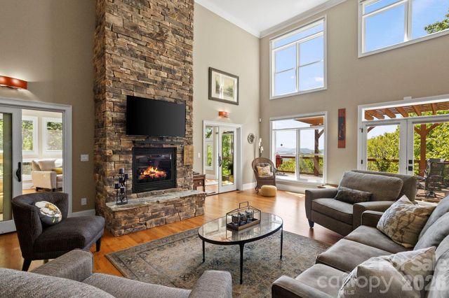 426 Eagle Ridge Road, Zirconia, NC 28790