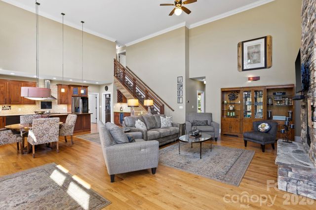 426 Eagle Ridge Road, Zirconia, NC 28790