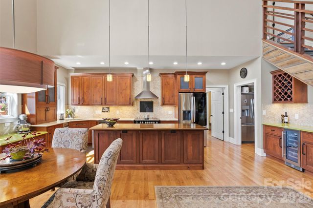426 Eagle Ridge Road, Zirconia, NC 28790