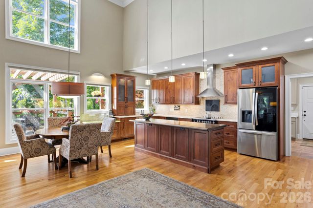426 Eagle Ridge Road, Zirconia, NC 28790