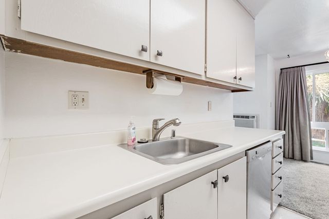 8975 8975 Alcosta 104, San Ramon, CA 94583