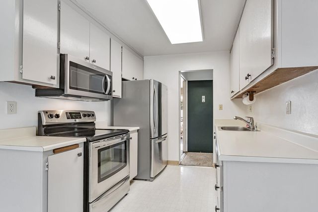 8975 8975 Alcosta 104, San Ramon, CA 94583