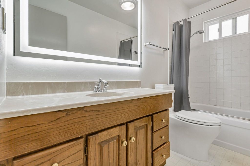 Image 17 of property listing at 8975 Alcosta 104, San Ramon, CA 94583