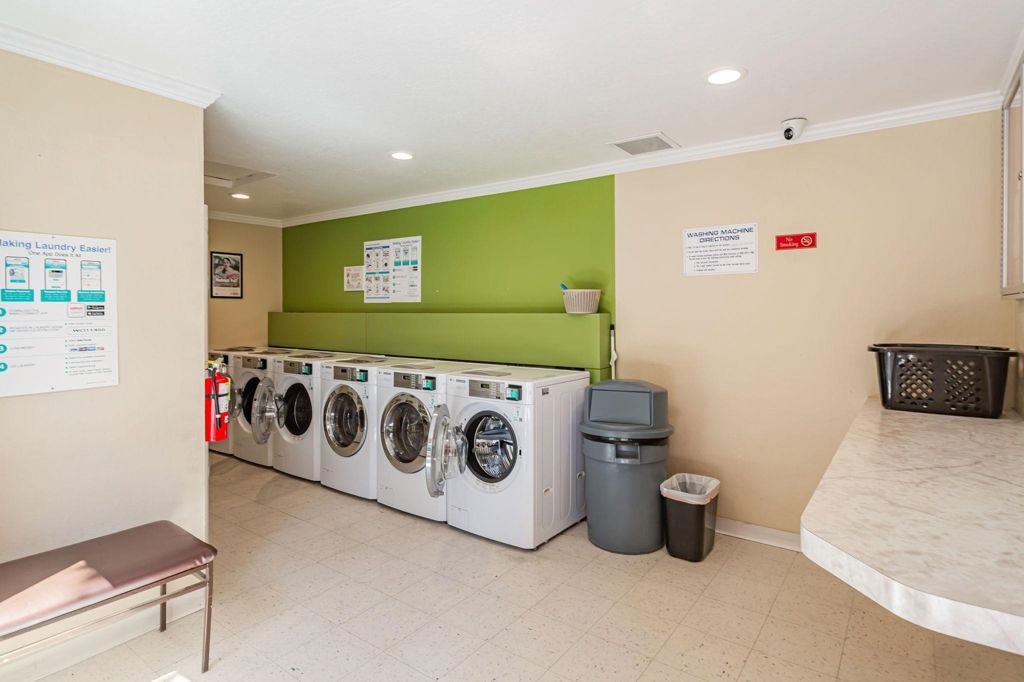 Image 25 of property listing at 8975 Alcosta 104, San Ramon, CA 94583