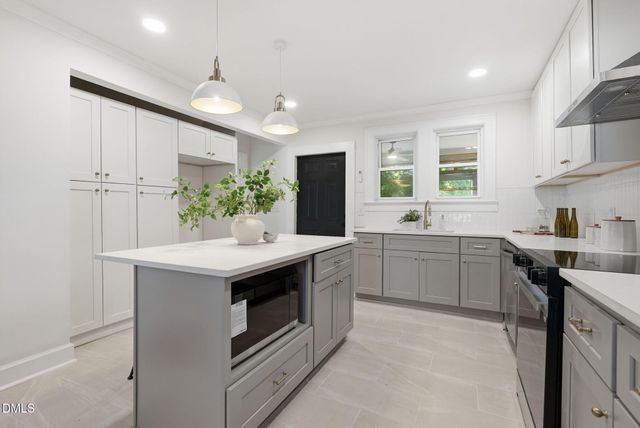 1424 Carthage Street, Sanford, NC 27330