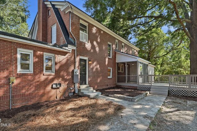 1424 Carthage Street, Sanford, NC 27330