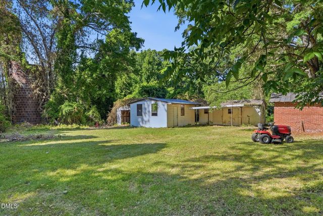 1424 Carthage Street, Sanford, NC 27330