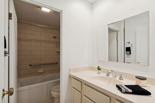1250 Park Avenue 435, Highland Park, IL 60035