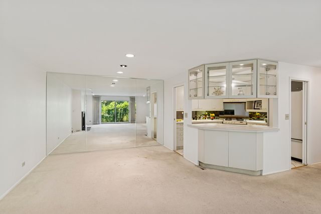 1250 Park Avenue 435, Highland Park, IL 60035