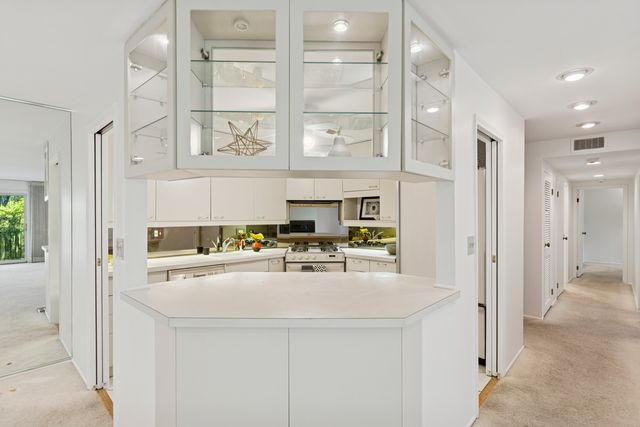 1250 Park Avenue 435, Highland Park, IL 60035