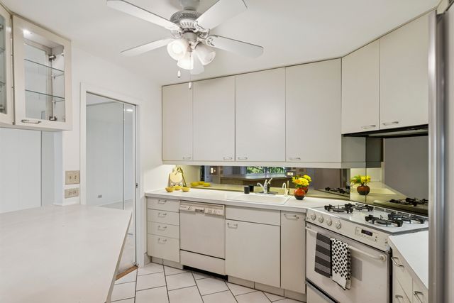 1250 Park Avenue 435, Highland Park, IL 60035
