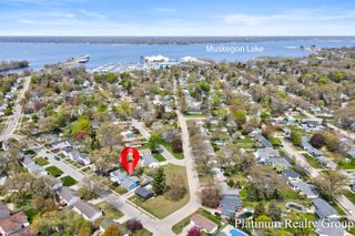 2390 Greenwood Street, Muskegon City, MI 49441