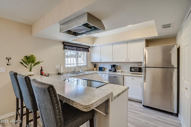 6961 E OSBORN Road D, Scottsdale, AZ 85251