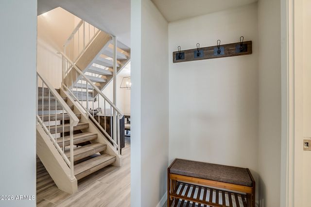 6961 E OSBORN Road D, Scottsdale, AZ 85251