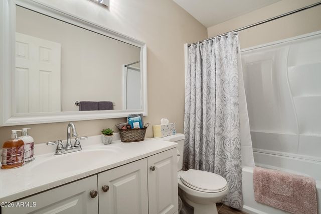 6961 E OSBORN Road D, Scottsdale, AZ 85251