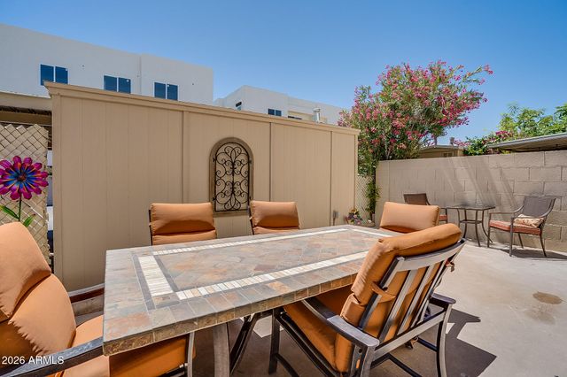 6961 E OSBORN Road D, Scottsdale, AZ 85251