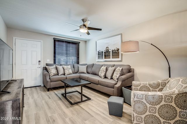 6961 E OSBORN Road D, Scottsdale, AZ 85251