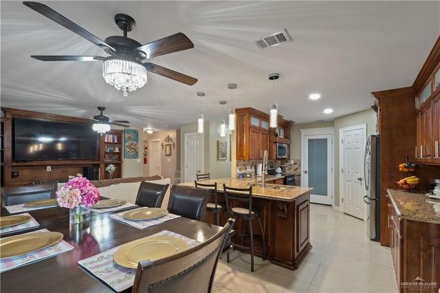 1913 Baylor Avenue, Edinburg, TX 78542