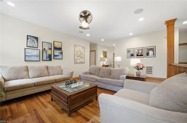 844 Greenfield LN, Chesapeake, VA 23322