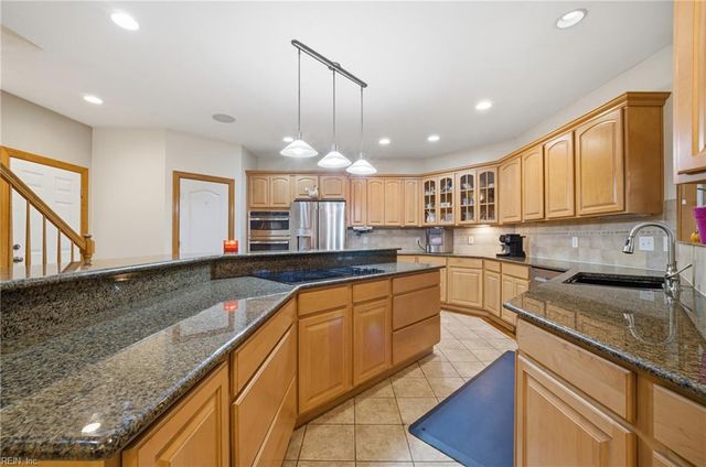 844 Greenfield LN, Chesapeake, VA 23322