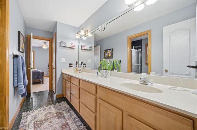 844 Greenfield LN, Chesapeake, VA 23322