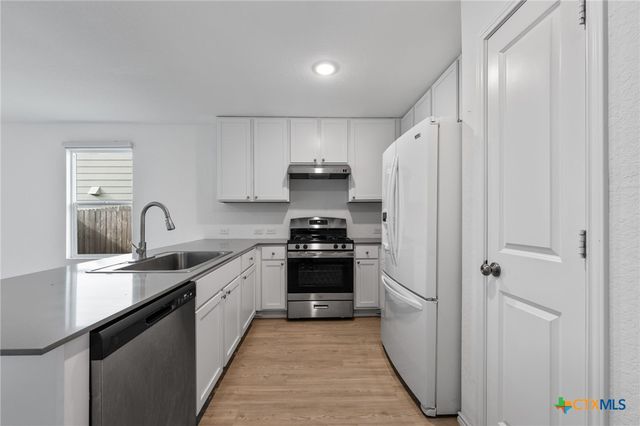 9248 James Bowie, Seguin, TX 78155