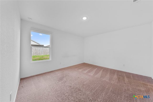 9248 James Bowie, Seguin, TX 78155